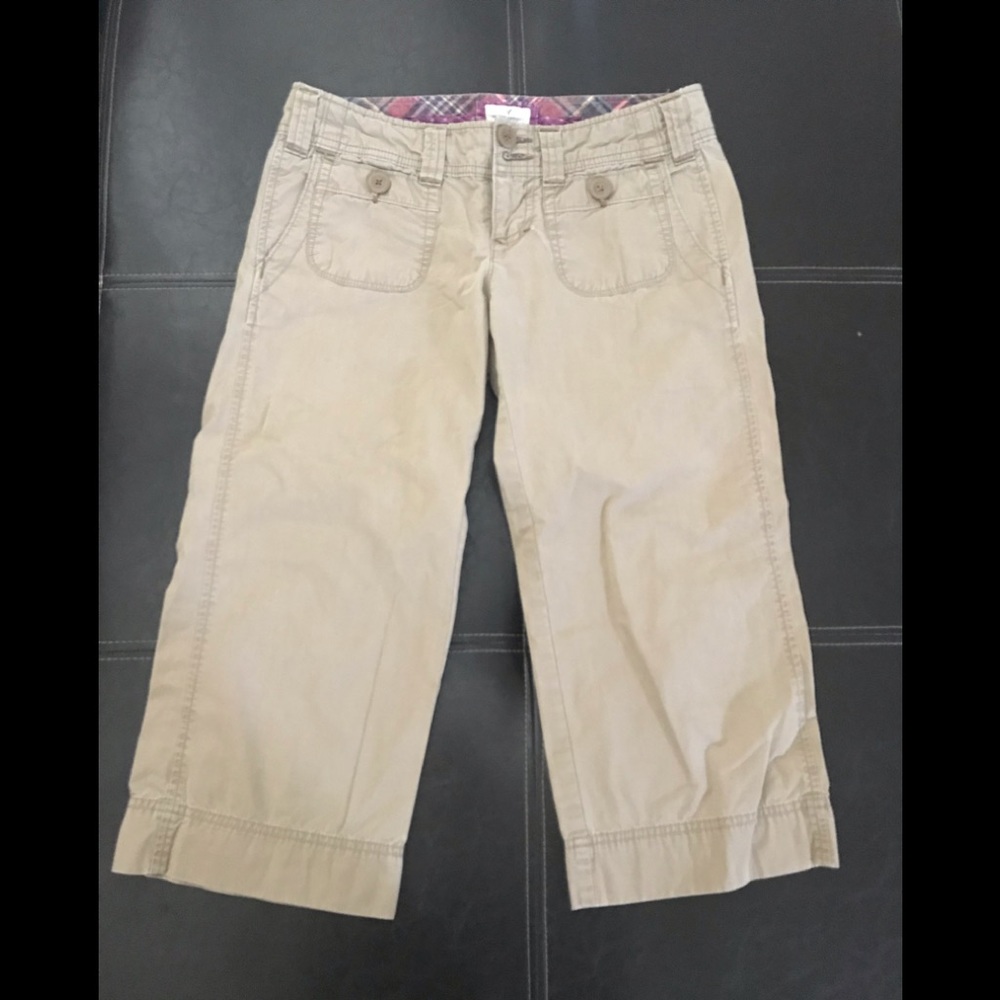 American Eagle Capris